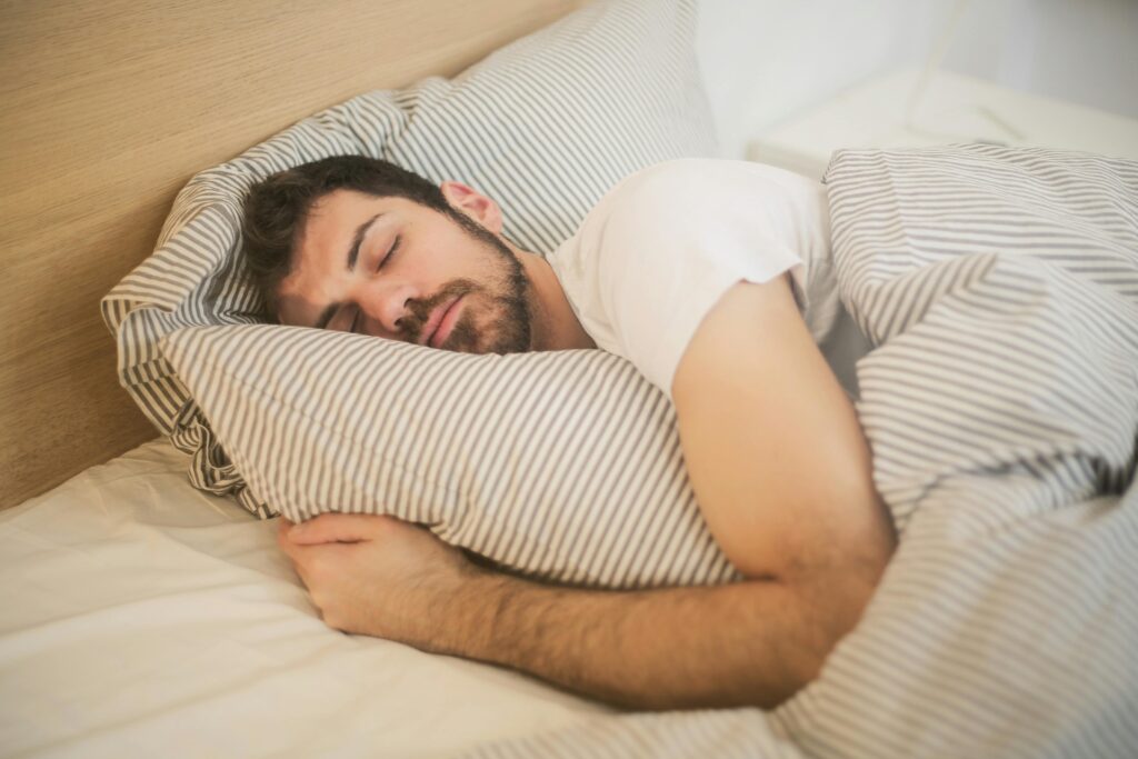 The role of sleep in Looksmaxxing 